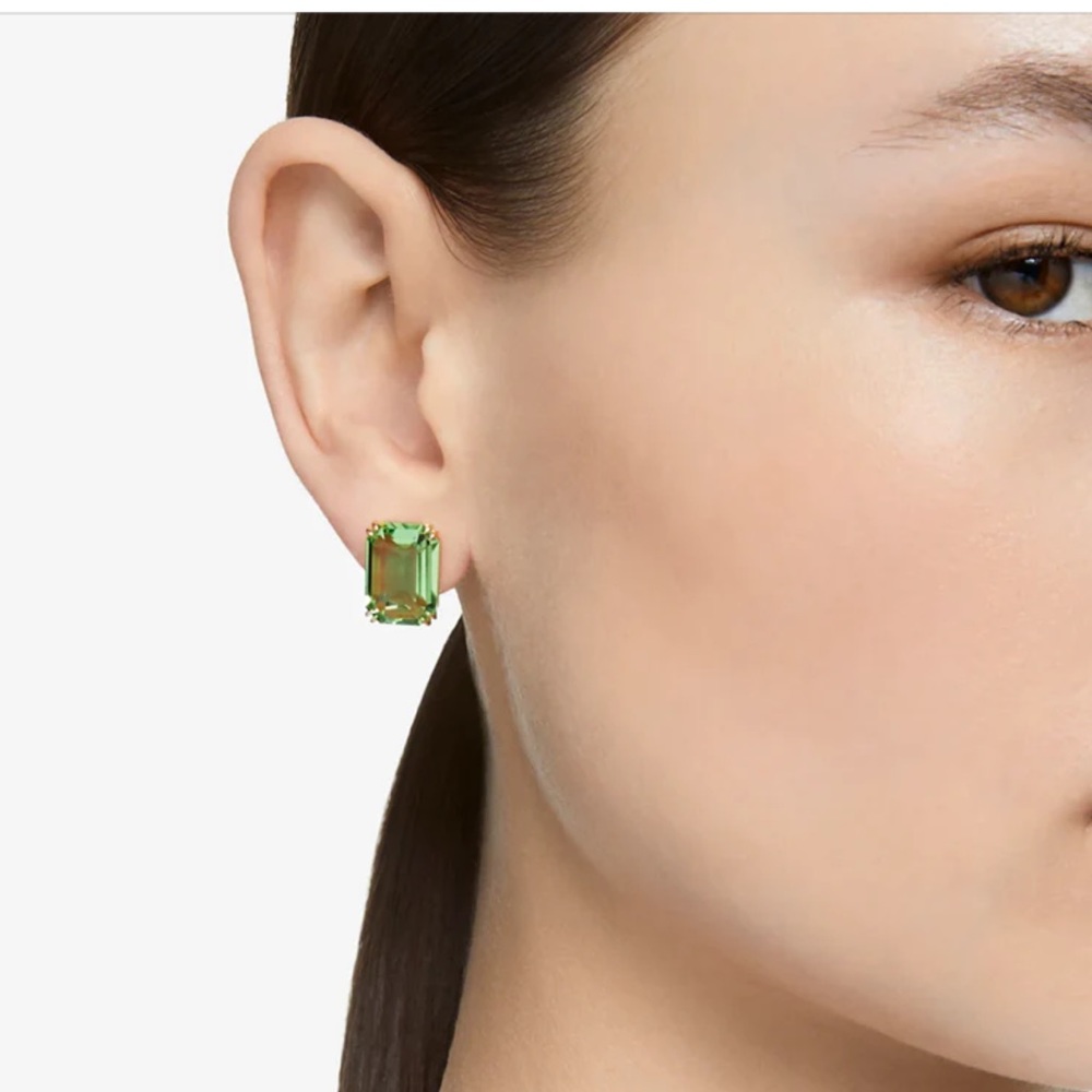 Swarovski Crystal Millenia Peridot Earrings
